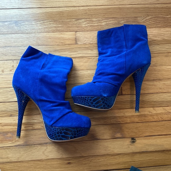 Baker Platform Suede Booties (Torri) in Royal Blue. Size 7. 5 inch heel height - Picture 3 of 6